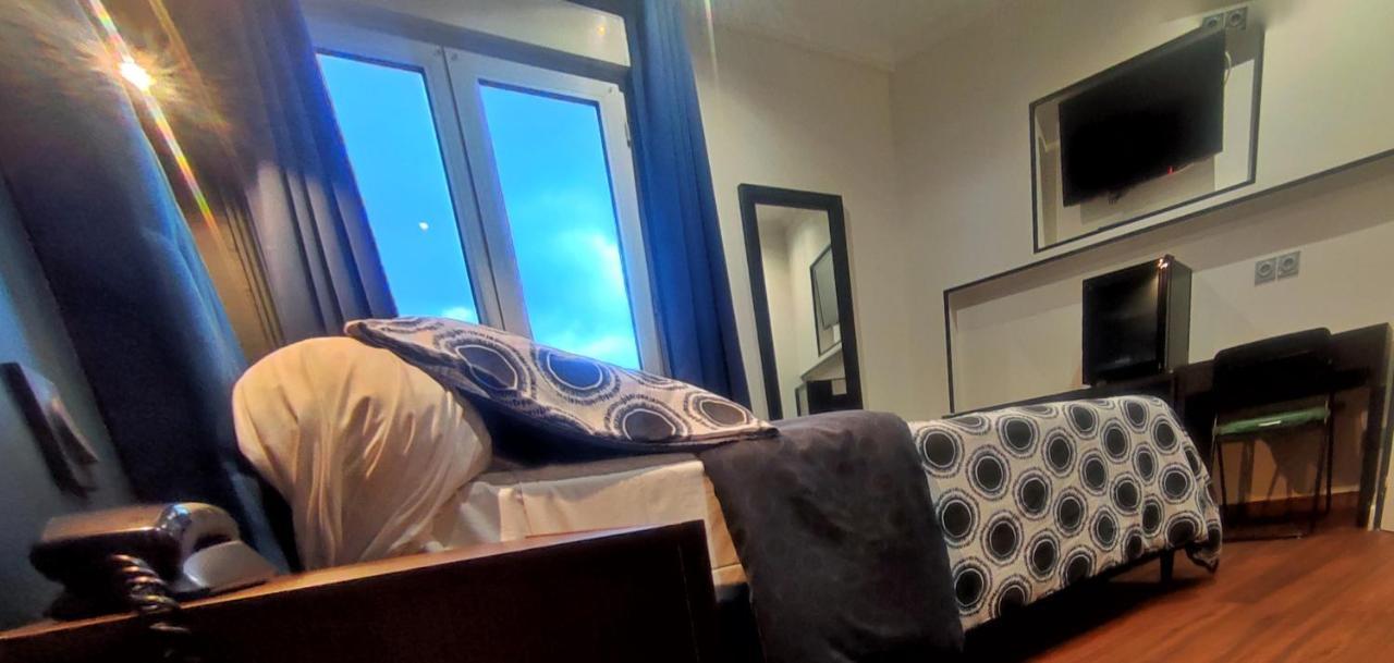 Hotel Moderne サン＝ドニ エクステリア 写真