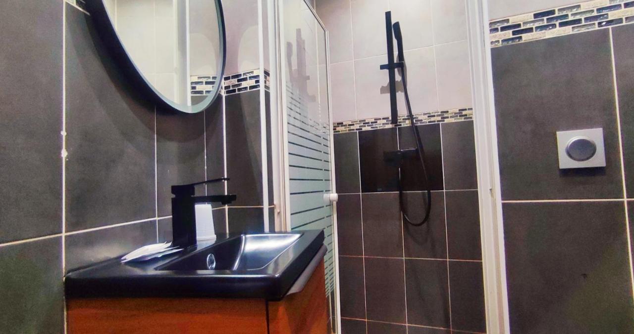 Hotel Moderne サン＝ドニ エクステリア 写真