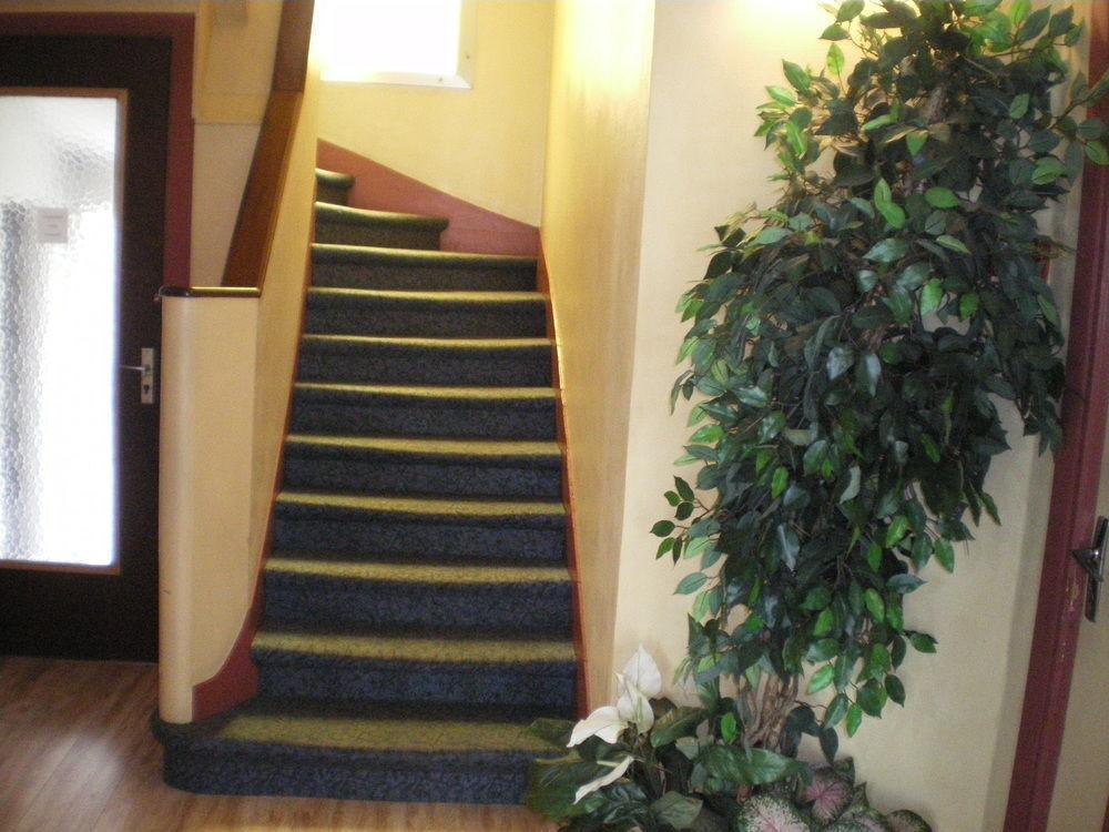 Hotel Moderne サン＝ドニ エクステリア 写真